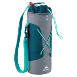 Quechua Housse Isotherme Pour Gourde Randonnée 1,2 à 1,5 Litre Gris/bleu -Camping Soldes Magasin housse isotherme pour gourde randonnee 12 a 15 litre grisbleu 4